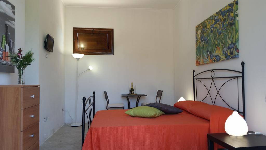 Agriturismo Occhineri بورتو سيساريو الغرفة الصورة