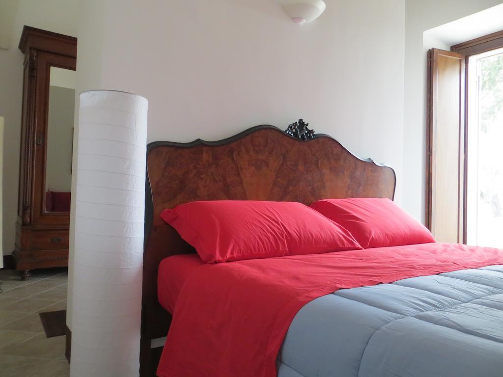 Agriturismo Occhineri بورتو سيساريو الغرفة الصورة