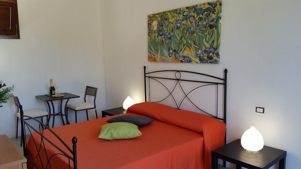 Agriturismo Occhineri بورتو سيساريو الغرفة الصورة